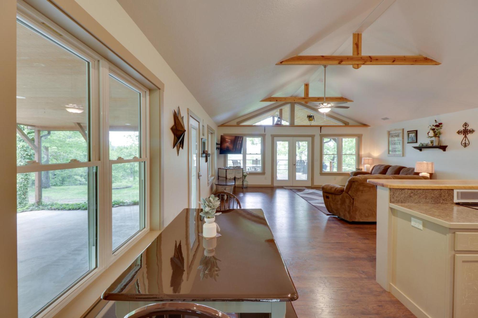 Spacious And Elegant Mountain View Cabin With Deck! Exterior foto